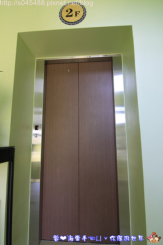 【宜蘭▍民宿】閒雲居♥坐擁冬山湖畔美景~不規則的俐落時尚外型，讓人留下深刻印象