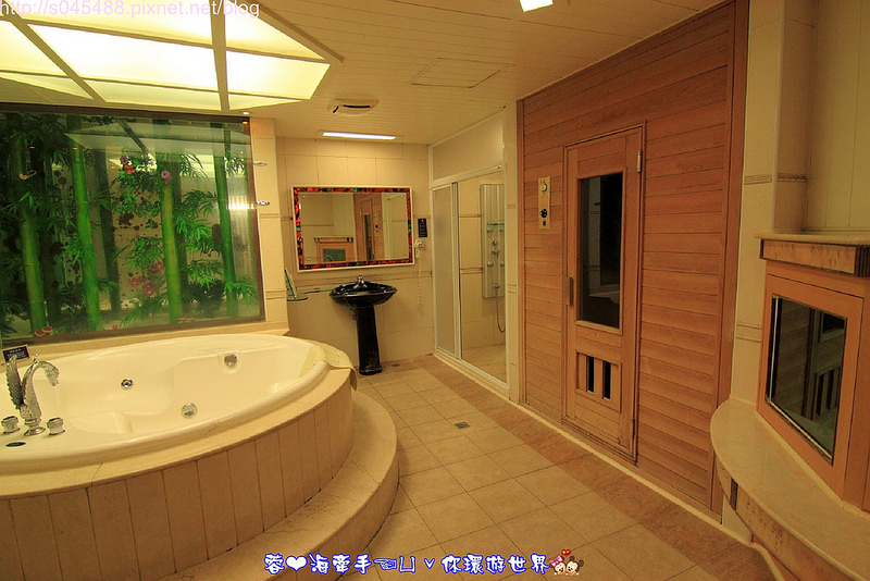 【宿▍桃園】馬卡龍MOTELღ繽紛色彩的馬卡龍房型,入住每天心情都不同