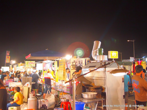 大台中龍富觀光夜市：【景點】台中龍富觀光夜市@南屯 : 三強鼎立？大台中的宵夜好夥伴! 動線尚可但攤位沒有號稱的多