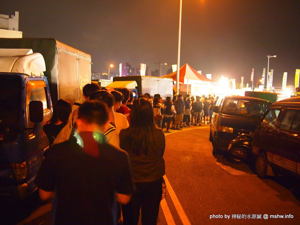 大台中龍富觀光夜市：【景點】台中龍富觀光夜市@南屯 : 三強鼎立？大台中的宵夜好夥伴! 動線尚可但攤位沒有號稱的多