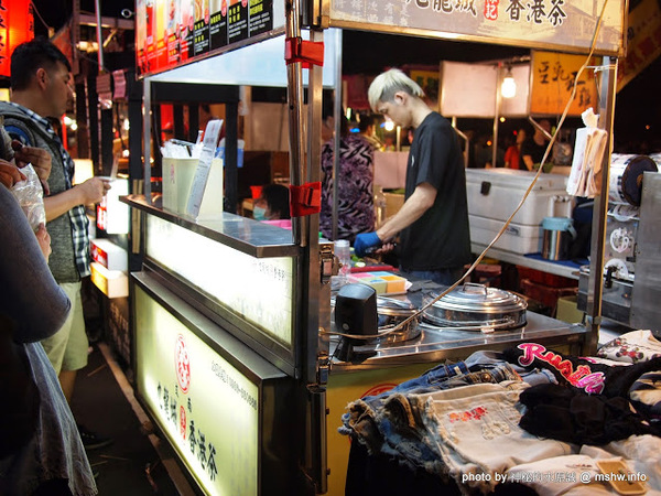 大台中龍富觀光夜市：【景點】台中龍富觀光夜市@南屯 : 三強鼎立？大台中的宵夜好夥伴! 動線尚可但攤位沒有號稱的多