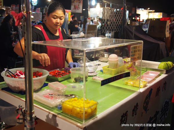 大台中龍富觀光夜市：【景點】台中龍富觀光夜市@南屯 : 三強鼎立？大台中的宵夜好夥伴! 動線尚可但攤位沒有號稱的多