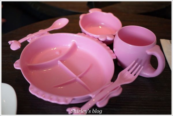 寒舍艾麗酒店The Terrace 大廳酒吧：寒舍艾麗酒店‧盛戀繽紛草莓季午茶