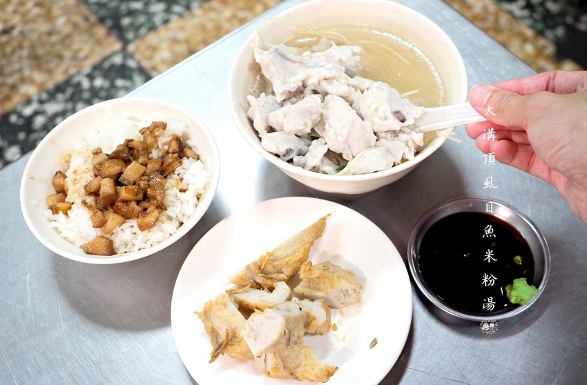 特色金桔炭香豆花酸甜爽口又好吃.傳承三代的美味.高雄鹽埕區小吃推薦♥鹽埕吳家豆花♥