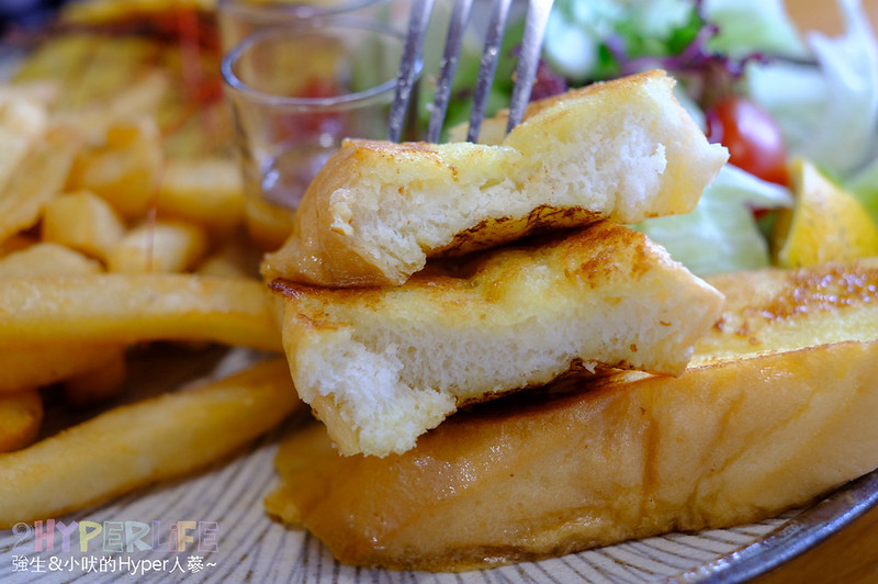 中國醫藥大學美食,中國醫藥大學附近咖啡,初綠,初綠菜單,初綠餐廳,台中北區早午餐,台中北區簡餐,台中北區美食,台中好吃定食,台中好吃早午餐,台中好吃簡餐,台中定食,台中日式定食,台中早午餐,台中早午餐推薦,台中美食,台中輕食推薦,抹茶控,青旅行 @強生與小吠的Hyper人蔘~