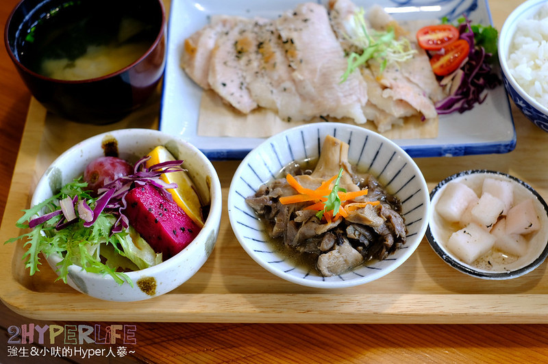 中國醫藥大學美食,中國醫藥大學附近咖啡,初綠,初綠菜單,初綠餐廳,台中北區早午餐,台中北區簡餐,台中北區美食,台中好吃定食,台中好吃早午餐,台中好吃簡餐,台中定食,台中日式定食,台中早午餐,台中早午餐推薦,台中美食,台中輕食推薦,抹茶控,青旅行 @強生與小吠的Hyper人蔘~