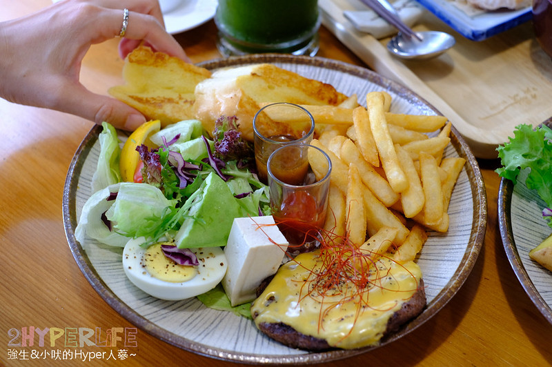 中國醫藥大學美食,中國醫藥大學附近咖啡,初綠,初綠菜單,初綠餐廳,台中北區早午餐,台中北區簡餐,台中北區美食,台中好吃定食,台中好吃早午餐,台中好吃簡餐,台中定食,台中日式定食,台中早午餐,台中早午餐推薦,台中美食,台中輕食推薦,抹茶控,青旅行 @強生與小吠的Hyper人蔘~
