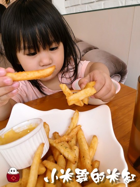 【捷運中山站】Vegas Fresh Cafe 義達餐廳~悠閒享受美食的小確幸