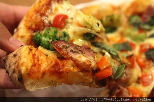 TINO'S PIZZA CAFE 堤諾比薩(莊敬門市):台北/信義 義式自然發酵甜在星PIZZA,香Q有食趣!【TINO'S PIZZA CAFE堤諾比薩】(莊敬店)捷運101/世貿站 TINO'S PIZZA CAFE 堤諾比薩(莊敬門市):台北/信義 義式自然發酵甜在星PIZZA,香Q有食趣!【TINO'S PIZZA CAFE堤諾比薩】(莊敬店)捷運101/世貿站