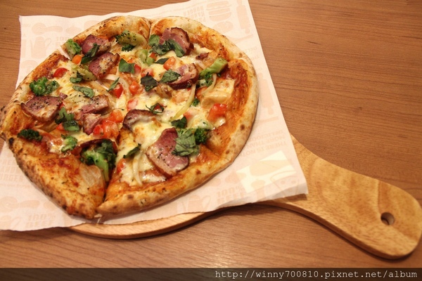 TINO'S PIZZA CAFE 堤諾比薩(莊敬門市):台北/信義 義式自然發酵甜在星PIZZA,香Q有食趣!【TINO'S PIZZA CAFE堤諾比薩】(莊敬店)捷運101/世貿站 TINO'S PIZZA CAFE 堤諾比薩(莊敬門市):台北/信義 義式自然發酵甜在星PIZZA,香Q有食趣!【TINO'S PIZZA CAFE堤諾比薩】(莊敬店)捷運101/世貿站