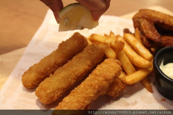 TINO'S PIZZA CAFE 堤諾比薩(莊敬門市):台北/信義 義式自然發酵甜在星PIZZA,香Q有食趣!【TINO'S PIZZA CAFE堤諾比薩】(莊敬店)捷運101/世貿站 TINO'S PIZZA CAFE 堤諾比薩(莊敬門市):台北/信義 義式自然發酵甜在星PIZZA,香Q有食趣!【TINO'S PIZZA CAFE堤諾比薩】(莊敬店)捷運101/世貿站