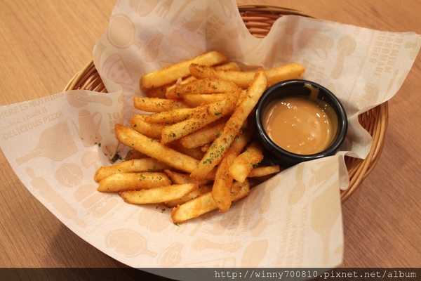 TINO'S PIZZA CAFE 堤諾比薩(莊敬門市):台北/信義 義式自然發酵甜在星PIZZA,香Q有食趣!【TINO'S PIZZA CAFE堤諾比薩】(莊敬店)捷運101/世貿站 TINO'S PIZZA CAFE 堤諾比薩(莊敬門市):台北/信義 義式自然發酵甜在星PIZZA,香Q有食趣!【TINO'S PIZZA CAFE堤諾比薩】(莊敬店)捷運101/世貿站