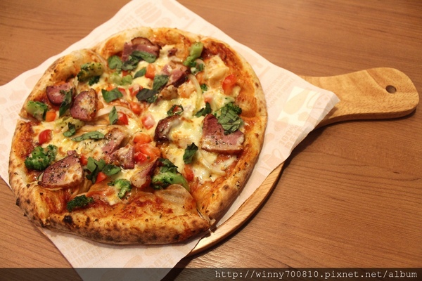 TINO'S PIZZA CAFE 堤諾比薩(莊敬門市):台北/信義 義式自然發酵甜在星PIZZA,香Q有食趣!【TINO'S PIZZA CAFE堤諾比薩】(莊敬店)捷運101/世貿站 TINO'S PIZZA CAFE 堤諾比薩(莊敬門市):台北/信義 義式自然發酵甜在星PIZZA,香Q有食趣!【TINO'S PIZZA CAFE堤諾比薩】(莊敬店)捷運101/世貿站