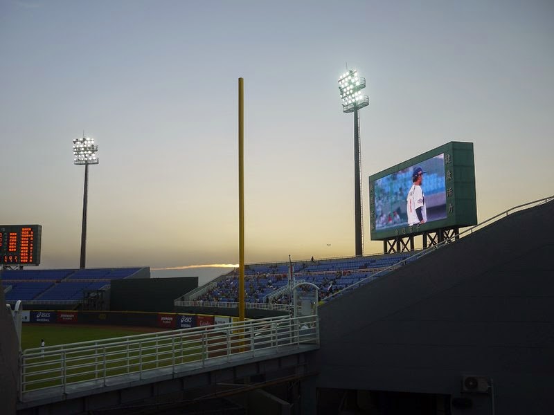 【桃園國際棒球場】在貴賓室看棒球明星賽