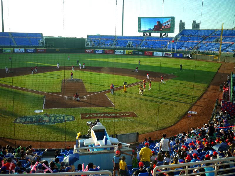 【桃園國際棒球場】在貴賓室看棒球明星賽