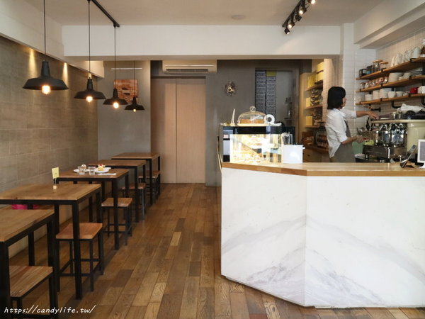 La Petite Tarte樂緹波兒手作塔派：台中美食│La Petite Tarte 樂緹波兒手作塔派〃台中必吃千層可麗餅就在這裡，每日限量，想吃請趁早！