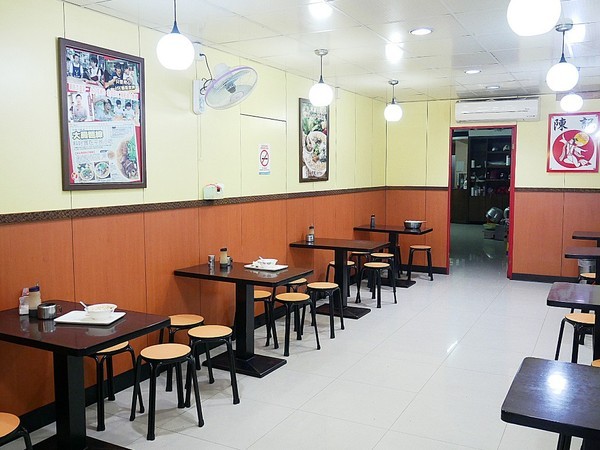 陳記腸蚵麵線(永和直營店):陳記腸蚵麵線(永和直營店)-新北永和頂溪站小吃 麵線尬香腸 看似突兀的組合卻迸出新火花 吃飽又吃巧的午茶首選 (愛評體驗券) (文末有好康) 陳記腸蚵麵線(永和直營店):陳記腸蚵麵線(永和直營店)-新北永和頂溪站小吃 麵線尬香腸 看似突兀的組合卻迸出新火花 吃飽又吃巧的午茶首選 (愛評體驗券) (文末有好康)