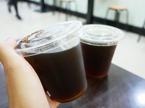 陳記腸蚵麵線(永和直營店):陳記腸蚵麵線(永和直營店)-新北永和頂溪站小吃 麵線尬香腸 看似突兀的組合卻迸出新火花 吃飽又吃巧的午茶首選 (愛評體驗券) (文末有好康) 陳記腸蚵麵線(永和直營店):陳記腸蚵麵線(永和直營店)-新北永和頂溪站小吃 麵線尬香腸 看似突兀的組合卻迸出新火花 吃飽又吃巧的午茶首選 (愛評體驗券) (文末有好康)