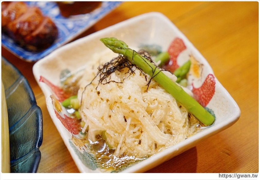 台中日式料理,入口超低調,在地人才知道的神秘招待所!!