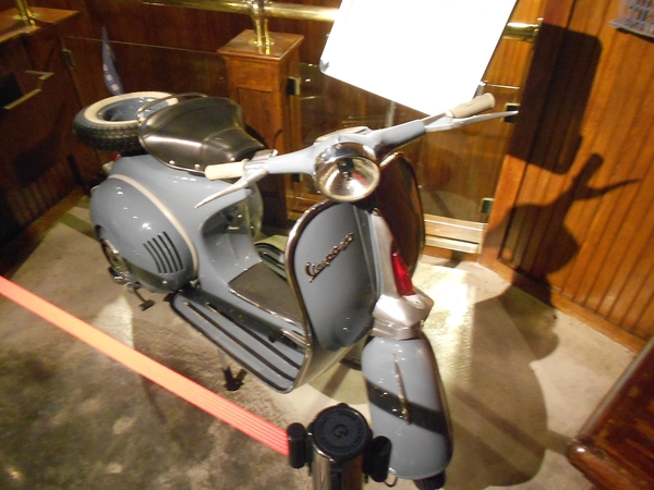 右京棧(大吟釀麻辣鍋)：右京棧-前金區五福三路25號 (體驗-右京棧  大吟釀麻辣鍋)