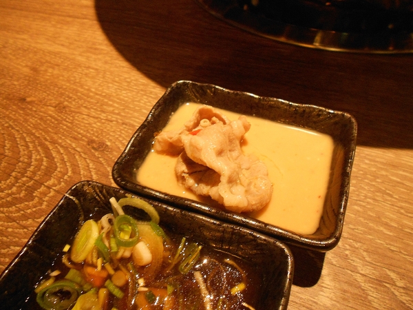 右京棧(大吟釀麻辣鍋)：右京棧-前金區五福三路25號 (體驗-右京棧  大吟釀麻辣鍋)