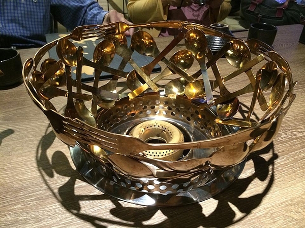 右京棧(大吟釀麻辣鍋)：右京棧-前金區五福三路25號 (體驗-右京棧  大吟釀麻辣鍋)