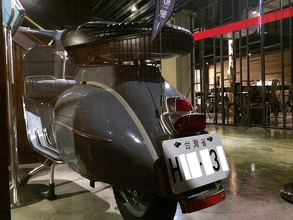 右京棧(大吟釀麻辣鍋)：右京棧-前金區五福三路25號 (體驗-右京棧  大吟釀麻辣鍋)