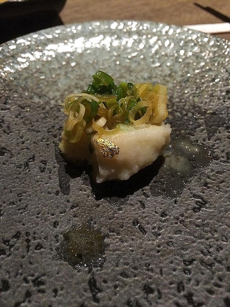 右京棧(大吟釀麻辣鍋)：右京棧-前金區五福三路25號 (體驗-右京棧  大吟釀麻辣鍋)