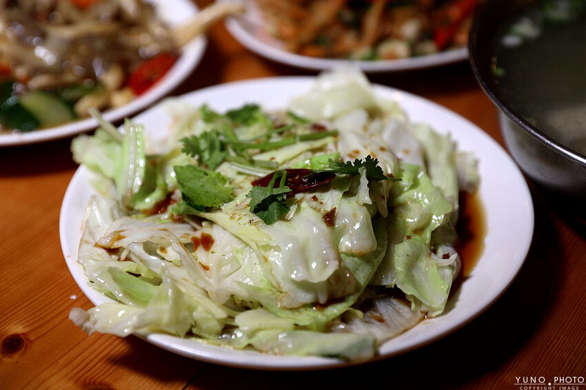 南投縣鹿谷鄉一泊二食原木住宿 享受天然森林浴 螢火蟲秘境無毒生態|金台灣山莊(南投、鹿谷、溪頭住宿推薦)