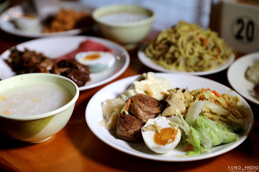 南投縣鹿谷鄉一泊二食原木住宿 享受天然森林浴 螢火蟲秘境無毒生態|金台灣山莊(南投、鹿谷、溪頭住宿推薦)