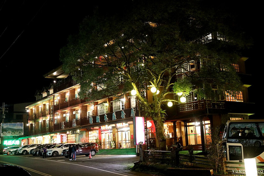 南投縣鹿谷鄉一泊二食原木住宿 享受天然森林浴 螢火蟲秘境無毒生態|金台灣山莊(南投、鹿谷、溪頭住宿推薦)