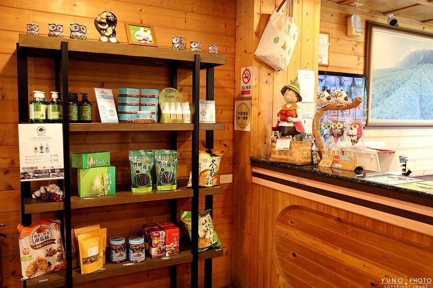 南投縣鹿谷鄉一泊二食原木住宿 享受天然森林浴 螢火蟲秘境無毒生態|金台灣山莊(南投、鹿谷、溪頭住宿推薦)