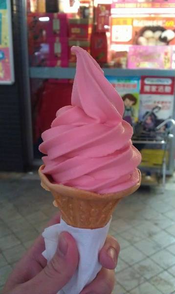 雷霆巧克力雪糕:雷霆巧克力雪糕(全家限定/全家獨家) 雷霆巧克力雪糕:雷霆巧克力雪糕(全家限定/全家獨家)