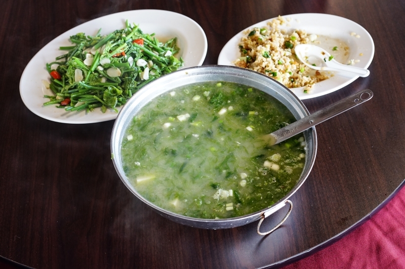 跳躍的宅男 - [花蓮鹽寮美食]久違的055龍蝦海鮮餐廳 明碼標價無壓力 花蓮海鮮美味吃了就知道 (內有詳細菜單)