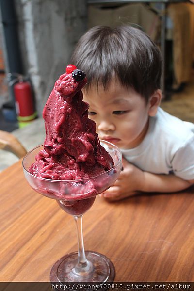 民生工寓coffee essential：台北 松山。舒適巷弄咖啡廳 民生工寓coffee essential 捷運松山機場站