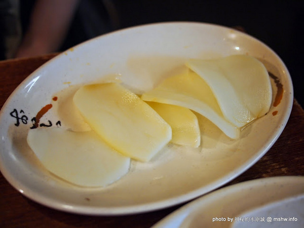 出一張嘴(中港店)：【食記】台中出一張嘴中港店@西區BRT中正國小 : 水準還在的日式燒肉店,點餐不手軟的食肉天堂,幸福真的只要出一張嘴!