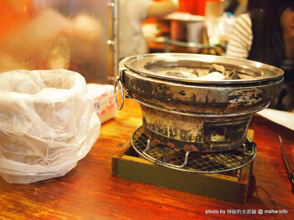 出一張嘴(中港店)：【食記】台中出一張嘴中港店@西區BRT中正國小 : 水準還在的日式燒肉店,點餐不手軟的食肉天堂,幸福真的只要出一張嘴!