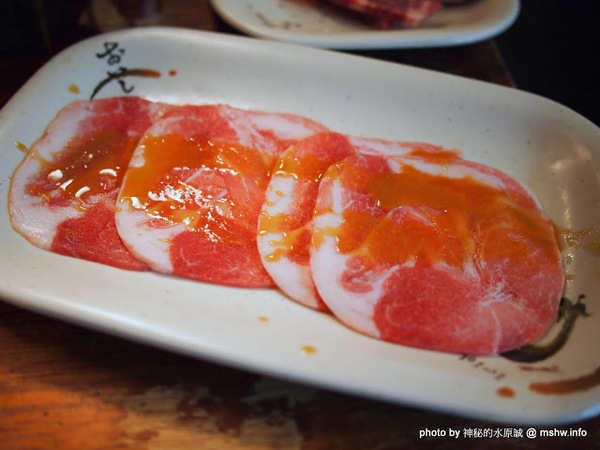 出一張嘴(中港店)：【食記】台中出一張嘴中港店@西區BRT中正國小 : 水準還在的日式燒肉店,點餐不手軟的食肉天堂,幸福真的只要出一張嘴!