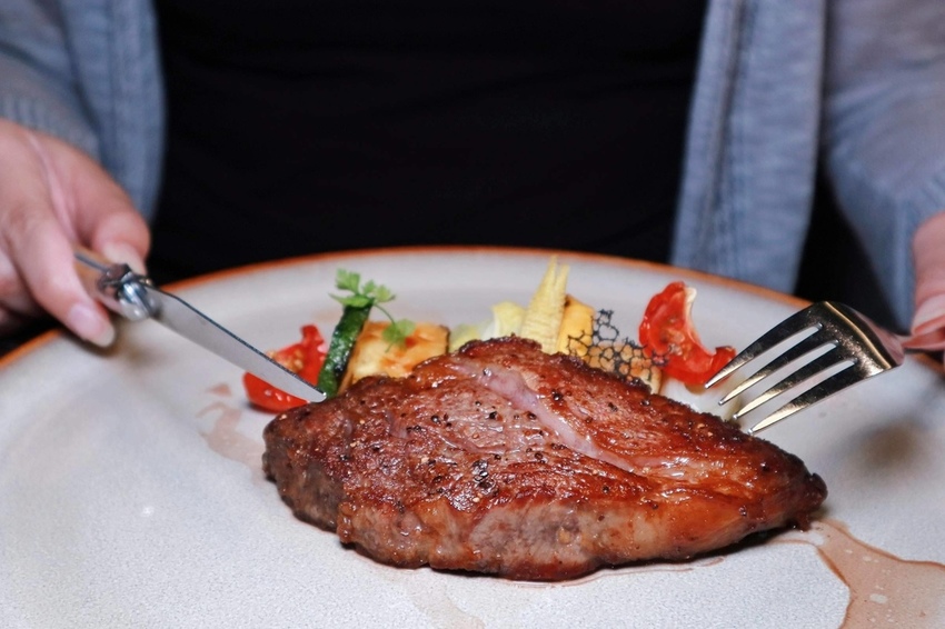 2019-08-26 04.03.42 2-01.jpg