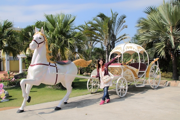 大村進昌咖啡烘焙館：【彰化大村景點】進昌咖啡烘焙館~巴洛克式建築，彷彿來到歐風的城堡，享用美味尊貴的下午茶