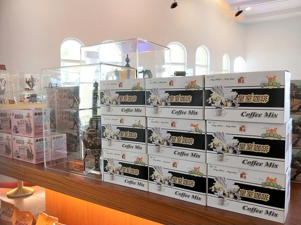 大村進昌咖啡烘焙館：【彰化大村景點】進昌咖啡烘焙館~巴洛克式建築，彷彿來到歐風的城堡，享用美味尊貴的下午茶