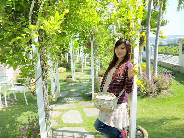 大村進昌咖啡烘焙館：【彰化大村景點】進昌咖啡烘焙館~巴洛克式建築，彷彿來到歐風的城堡，享用美味尊貴的下午茶