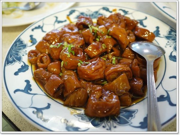 宋廚菜館：台北信義 宋廚菜館 烤鴨多吃～噴汁鴨皮令人難忘，可是...