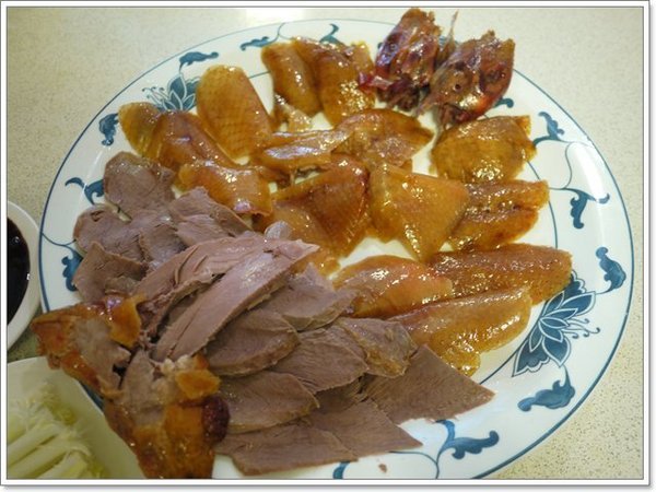 宋廚菜館：台北信義 宋廚菜館 烤鴨多吃～噴汁鴨皮令人難忘，可是...