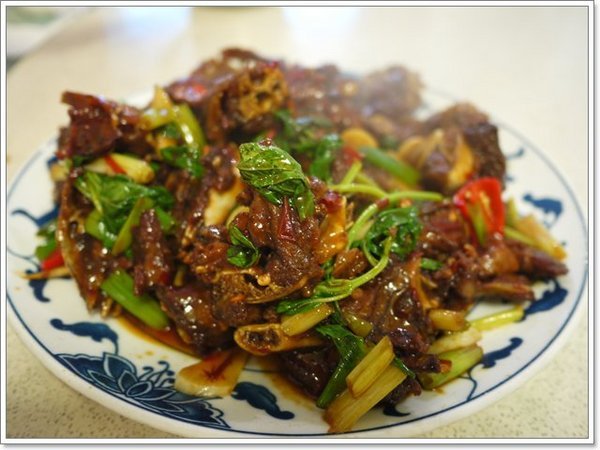 宋廚菜館：台北信義 宋廚菜館 烤鴨多吃～噴汁鴨皮令人難忘，可是...