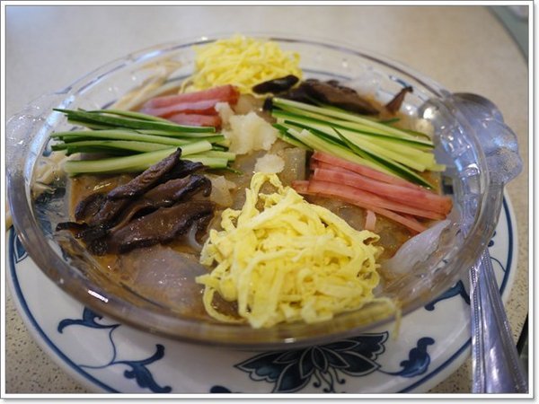 宋廚菜館：台北信義 宋廚菜館 烤鴨多吃～噴汁鴨皮令人難忘，可是...