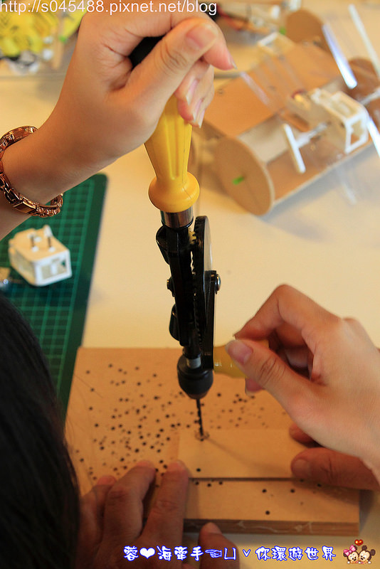 【雲林▍親子景點】雲中街文創聚落(DIY機械人)♥大朋友小朋友都適合，一起動手來做機械人