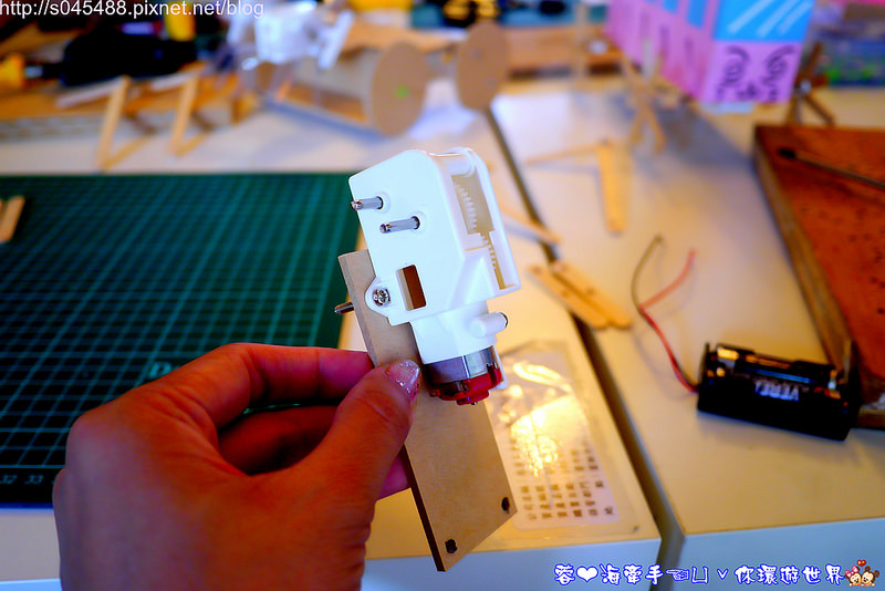 【雲林▍親子景點】雲中街文創聚落(DIY機械人)♥大朋友小朋友都適合，一起動手來做機械人