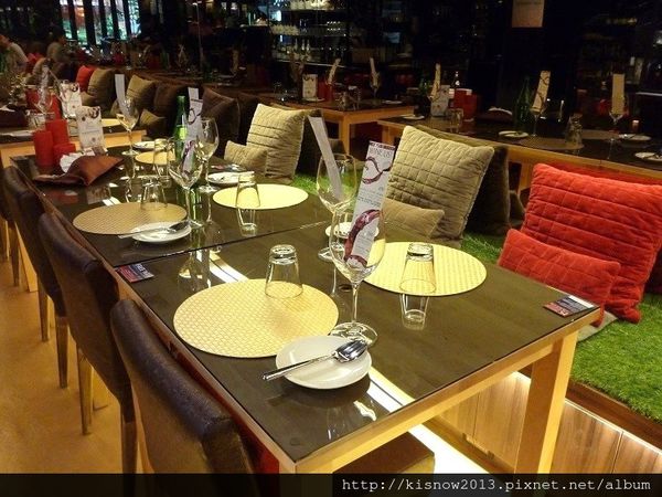 琺蘭7-室內桌椅.JPG 琺蘭7-室內桌椅.JPG