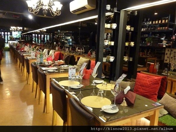 琺蘭6-室內桌椅.JPG 琺蘭6-室內桌椅.JPG